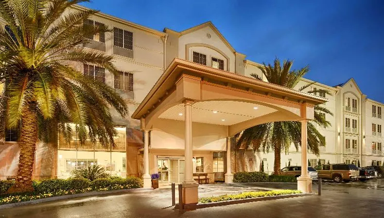 Best Western Plus Downtown Inn  Suites