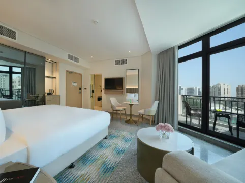 Arabian Park Dubai, an Edge by Rotana Hotel