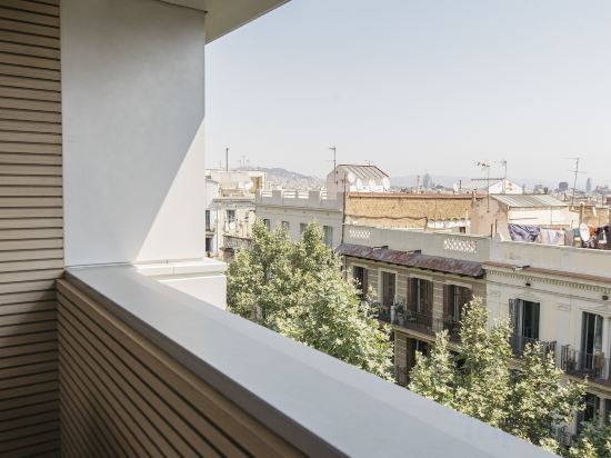InterContinental Barcelona, an IHG Hotel Room Type - One-Bedroom King Suite with Sofa Bed and Balcony InterContinental Barcelona, an IHG Hotel Room Type - One-Bedroom King Suite with Sofa Bed and Balcony