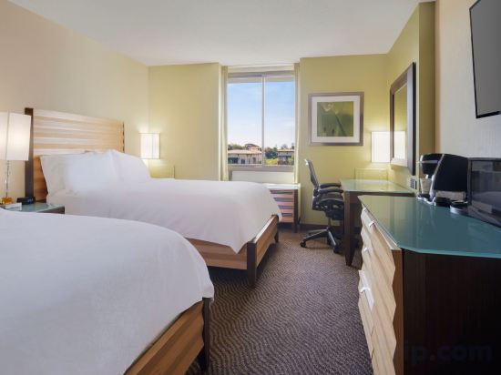 Holiday Inn San Jose - Silicon Valley - Tap to explore photos