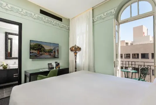 法塔爾巴查爾之家旅館