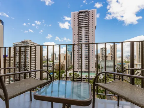 Ohia Waikiki Studio Suites