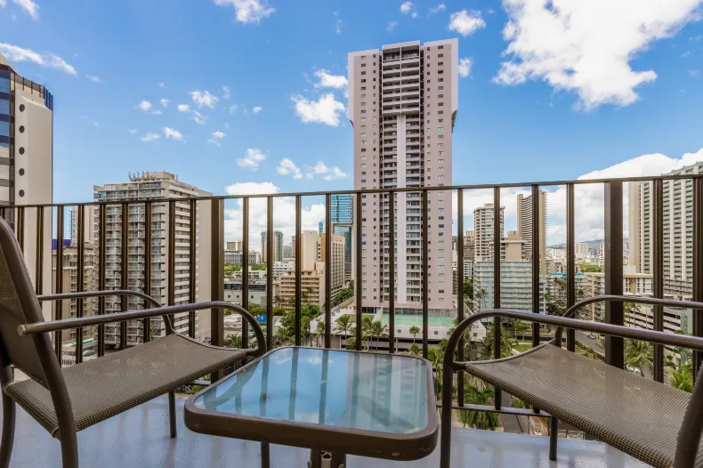 Ohia Waikiki Studio Suites