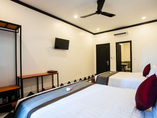 Noni Tree Hostel Room Type - Deluxe Twin Room With Balcony