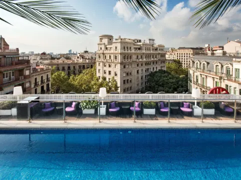 NH Collection Podium