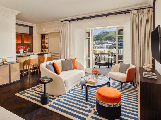 Cape Grace, A Fairmont Managed Hotel Room Type - Suite with Rooftop Terrace
