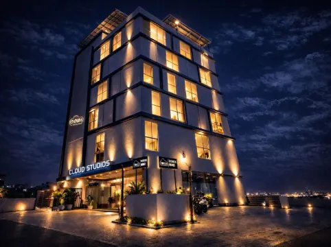 FabHotel Prime Cloud 5 Studios