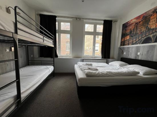 Trianon Hotel Room Type - Quadruple Room