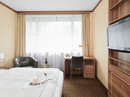 Living Hotel Düsseldorf Room Type - Business Double Room