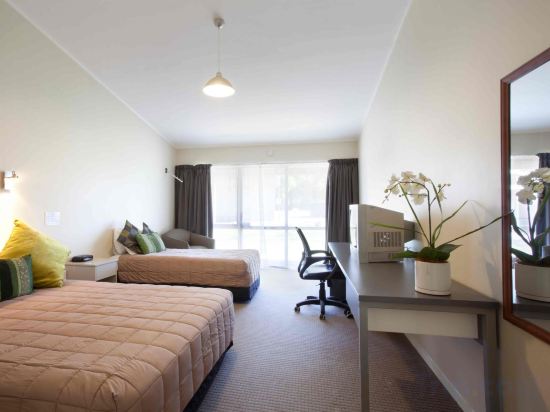 Auckland Airport Kiwi Motel - Tap to explore photos