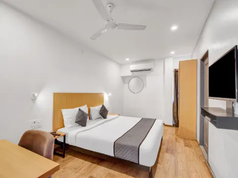 ECR烏桑迪烏帕爾飯店