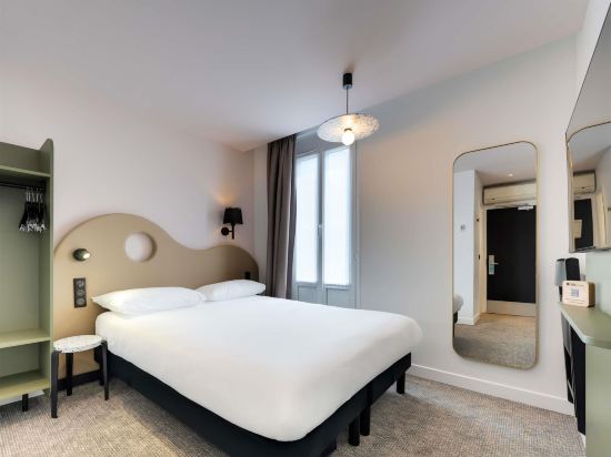 ibis Styles Paris Cadet Lafayette - Tap to explore photos