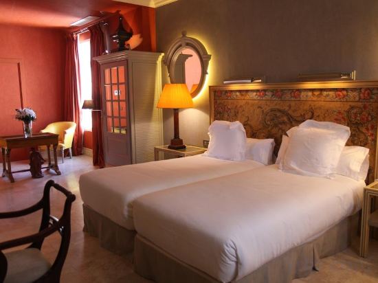 Hotel Boutique Casa del Poeta Sevilla - Tap to explore photos
