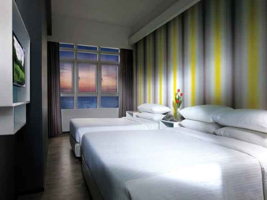 Resorts World Genting - First World Hotel - Tap to explore photos
