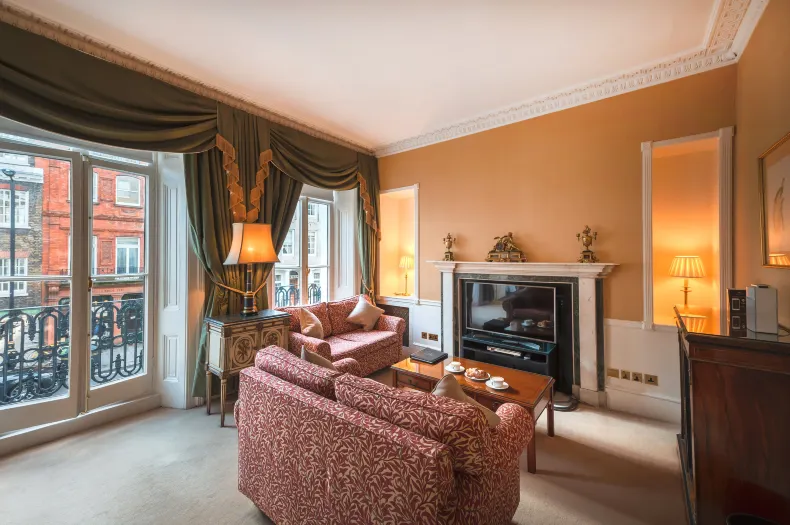 10 Curzon Street by Mansley