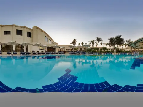 Le Méridien Dubai Hotel & Conference Centre