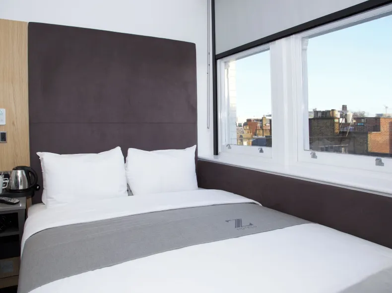 The Z Hotel City