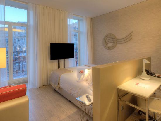 NH Collection Porto Batalha Room Type - Premium Room With View