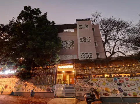 Treebo White Inn Koramangala