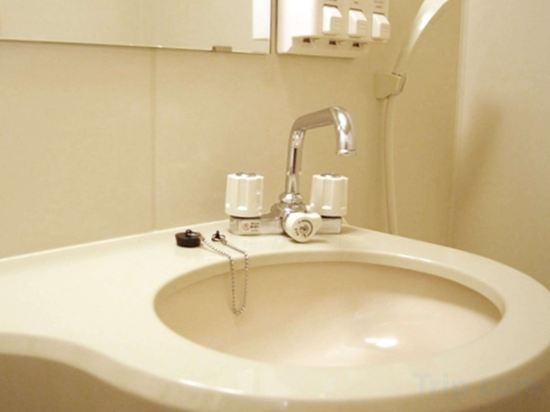 Toyoko Inn Tokyo Haneda Kuko No.1 - Tap to explore photos