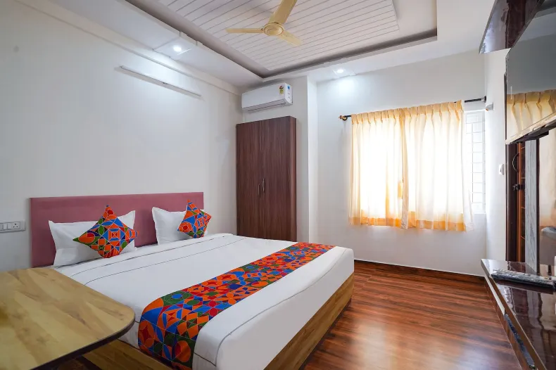 FabHotel HSR Gateway