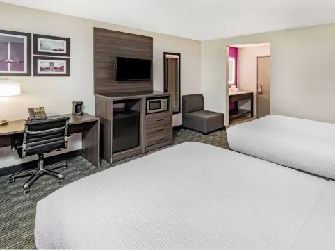 La Quinta Inn & Suites by Wyndham Houston Southwest