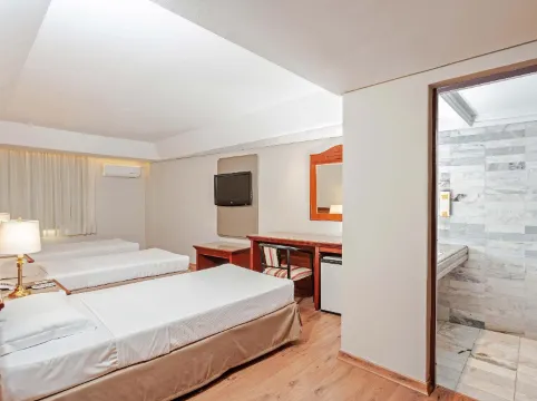 瑞德安德拉德布拉茲酒店