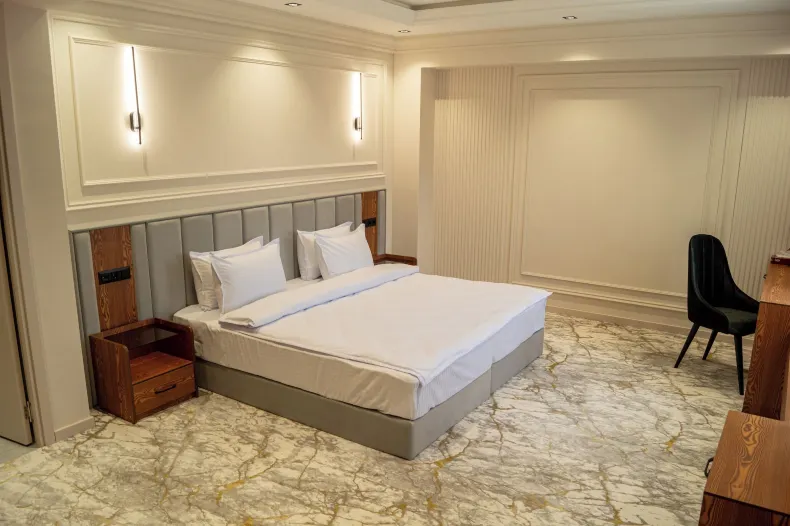 Meridian Plaza by Reikartz