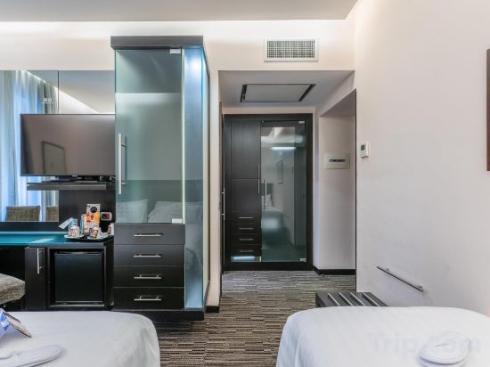 Best Western Plus Hotel Universo Room Type - Comfort King Room
