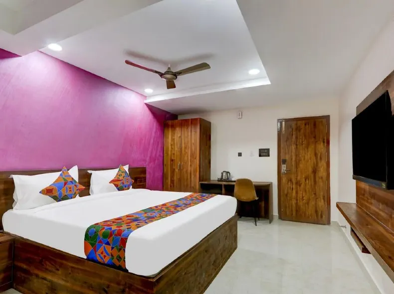 FabHotel Prime Srishoin - Near Tcs Deccan Park, Hitech City