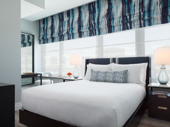 Alma San Diego Downtown, a Tribute Portfolio Hotel - Tap to explore photos