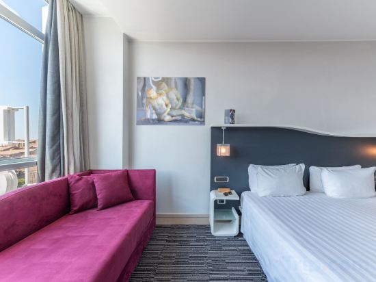Best Western Premier Hotel Royal Santina Room Type - Deluxe King Room
