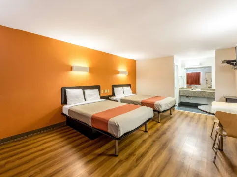 Motel 6 San Antonio, TX - South WW White Rd