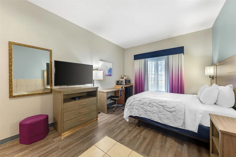 Best Western Plus San Antonio East Inn  Suites