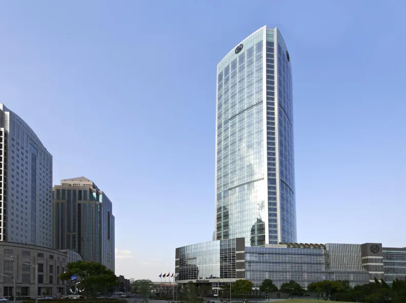 Sheraton Shanghai Waigaoqiao Hotel