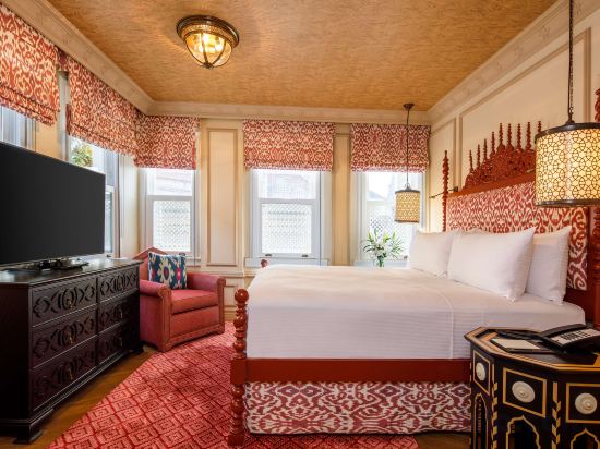 Hagia Sofia Mansions Istanbul, Curio Collection by Hilton Room Type - Topkapi Suite