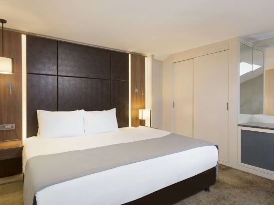 Ramada by Wyndham Istanbul Florya Room Type - 1 King Bed And 1 Twin Bed, Suite, Smoking