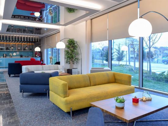DoubleTree by Hilton Ankara Incek - Tap to explore photos