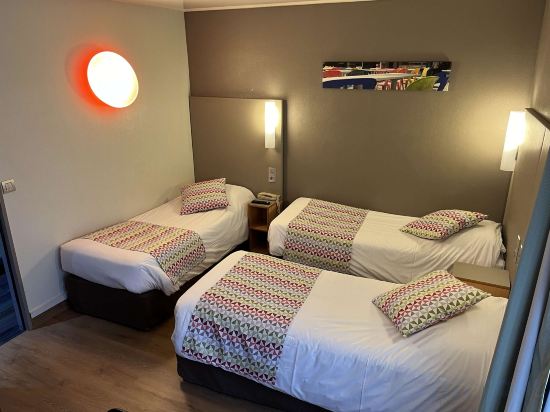Campanile PRIME - Paris 14 Maine Montparnasse Room Type - Triple Room