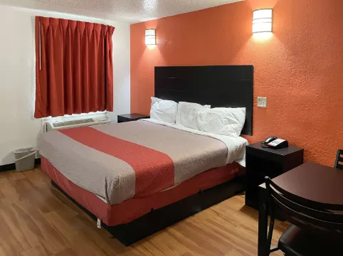 Studio 6 Houston, TX - Brookhollow