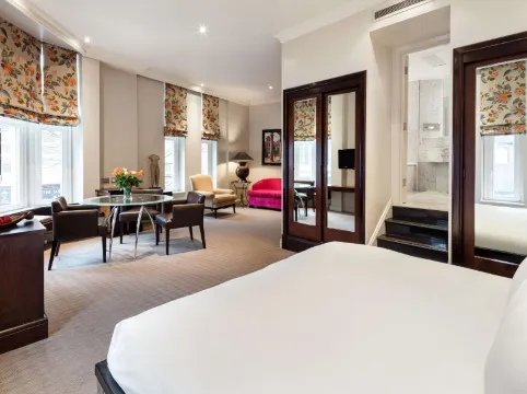 Radisson Blu Hotel, London Euston Square (formerly Grafton)