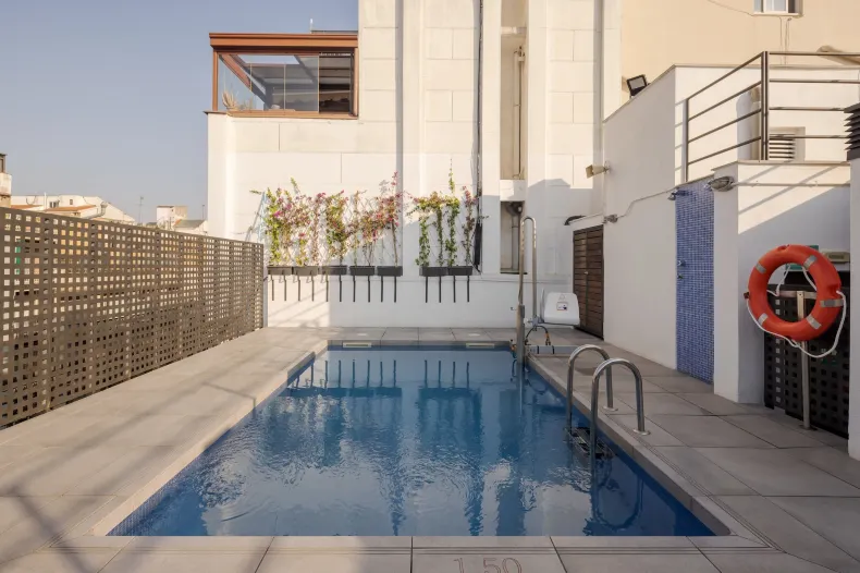 奧迪托裡伊魯尼飯店