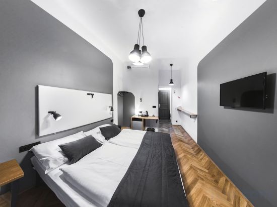 Czech Inn Room Type - Double Room with Private Bathroom