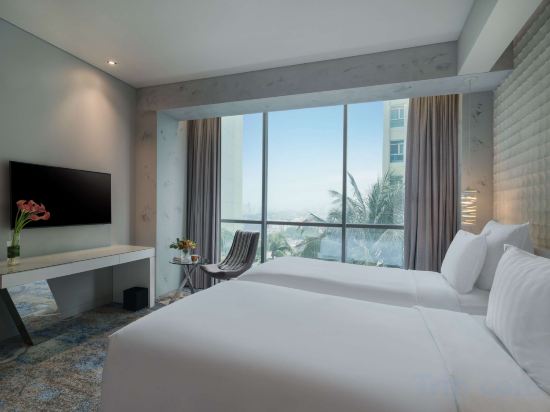 Pullman Jakarta Central Park Room Type - Deluxe Room, 2 Single Size Beds
