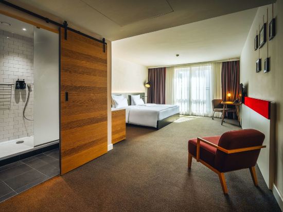 Hotel PULSE8 Room Type - Junior Suite