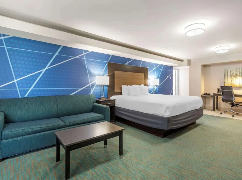 Comfort Inn Dallas North Love Field Airport