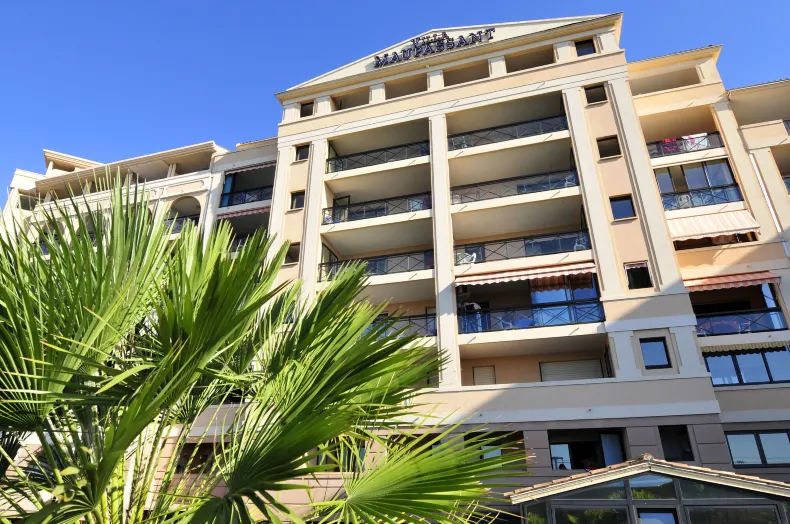 レジドホテル ヴィラ モーパッサン