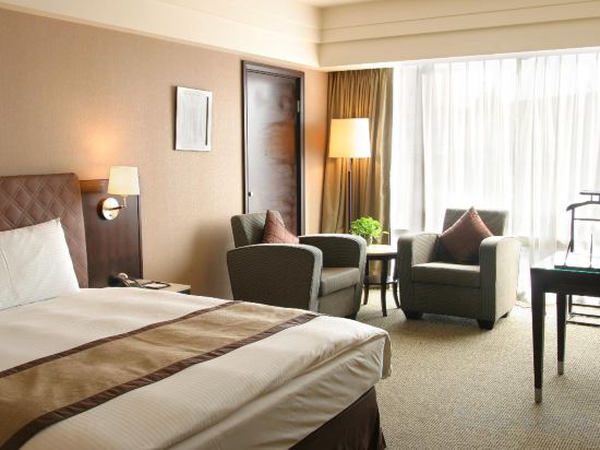 Grand Forward Hotel Room Type - Deluxe Double Room