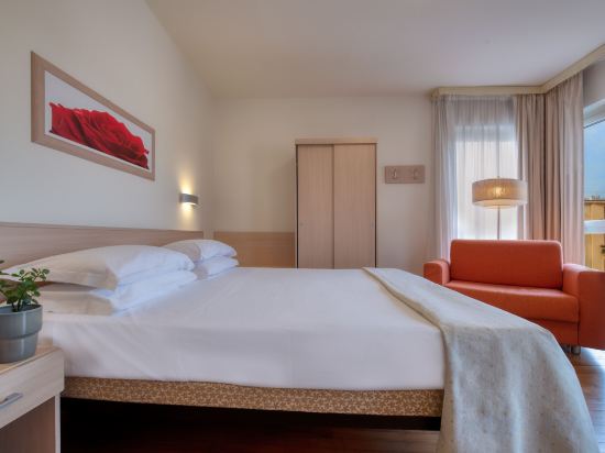Park Hotel Room Type - Standard Quadruple Room Park Hotel Room Type - Standard Quadruple Room