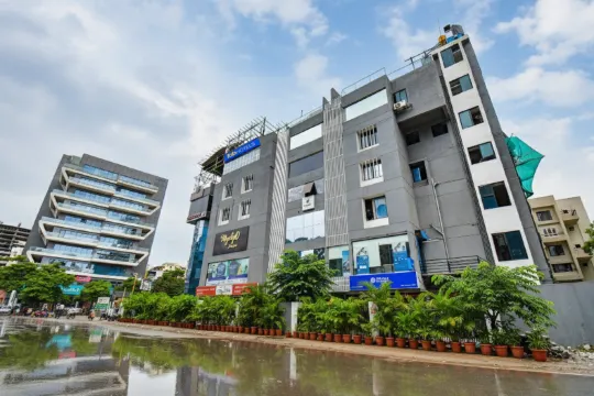 FabHotel Gargi Inn - Nr Balewadi Stadium